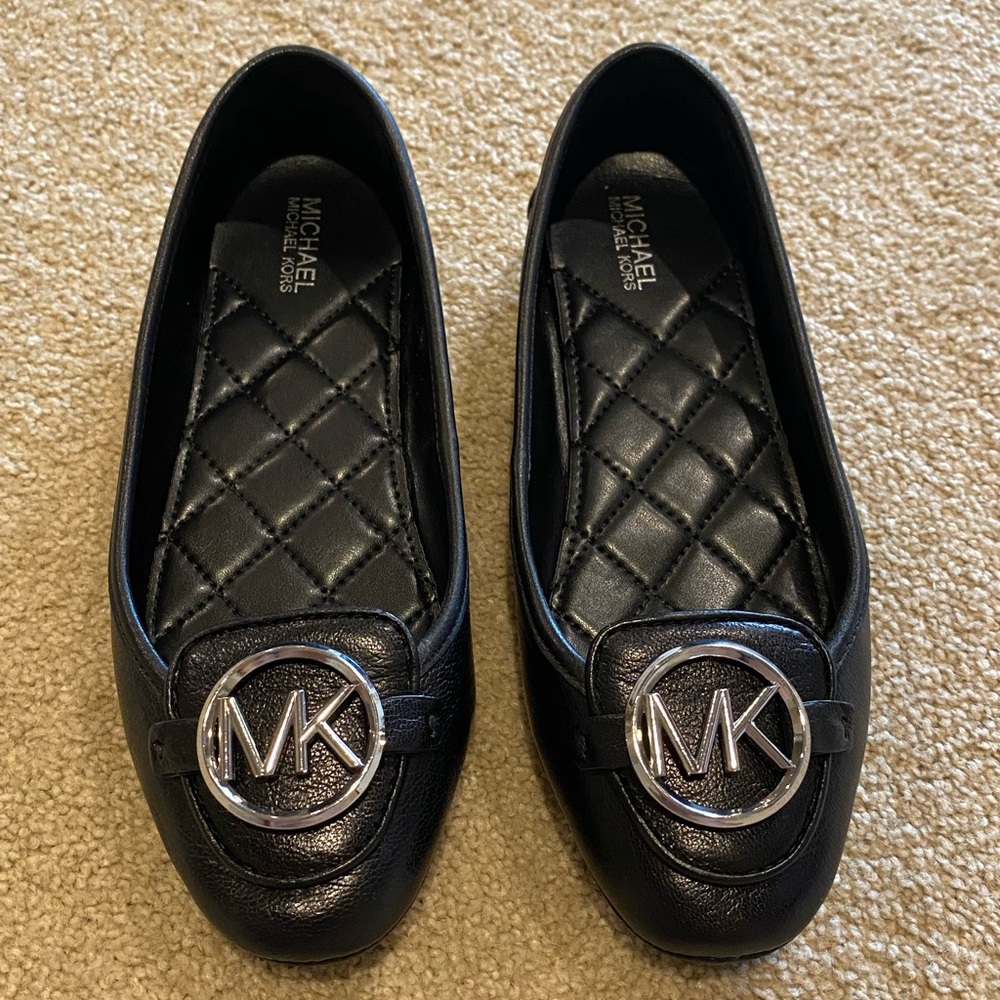 NEW Women’s Michael Kors MK Black Flats 5M